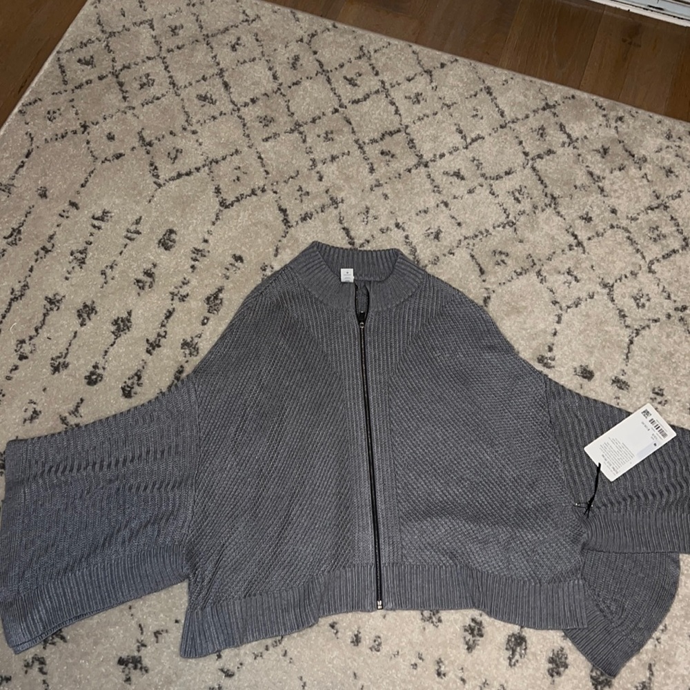 Lululemon softer still wrap